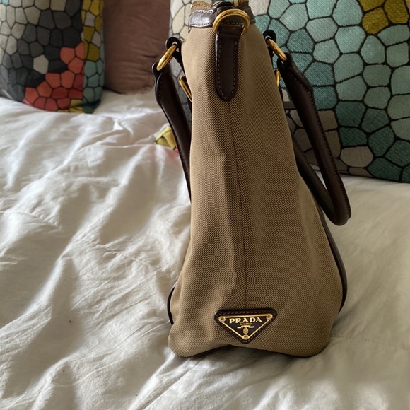 “GREAT HOLIDAY GIFT”🎁 Prada canvas/leather satchel - Picture 7 of 7